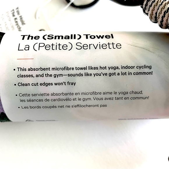 NEW🌟LULULEMON 2 PIECE COMBO SMALL TOWEL & YOU HOLD THE KEYCHAIN ACCESSORIES BNWT - Picture 4 of 7